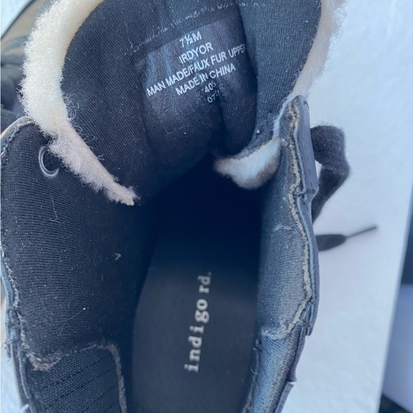 Indigo Rd Wedge Sneakers with fur - Picture 4 of 4